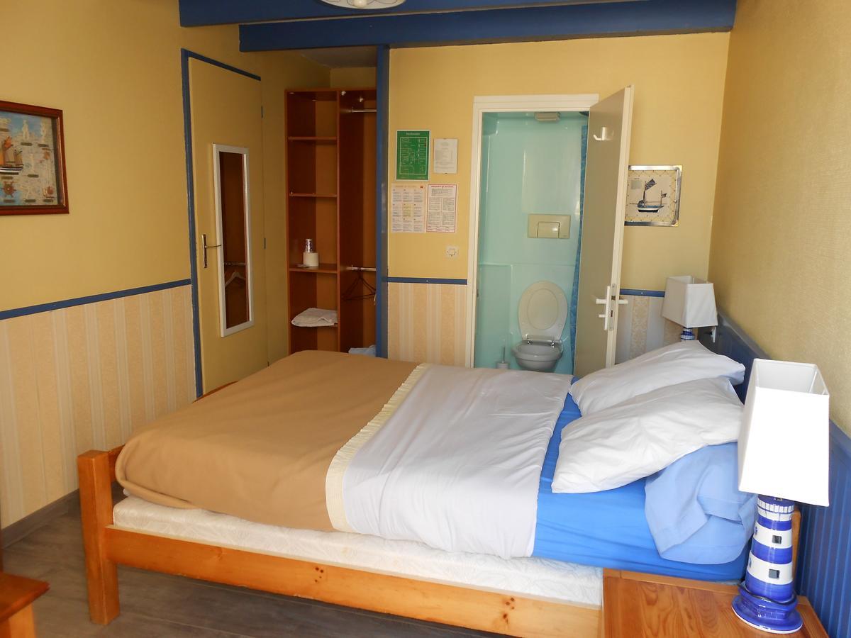 Hotel Le Cargo Rochefort  Exteriör bild