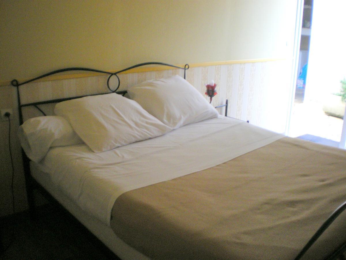 Hotel Le Cargo Rochefort  Exteriör bild